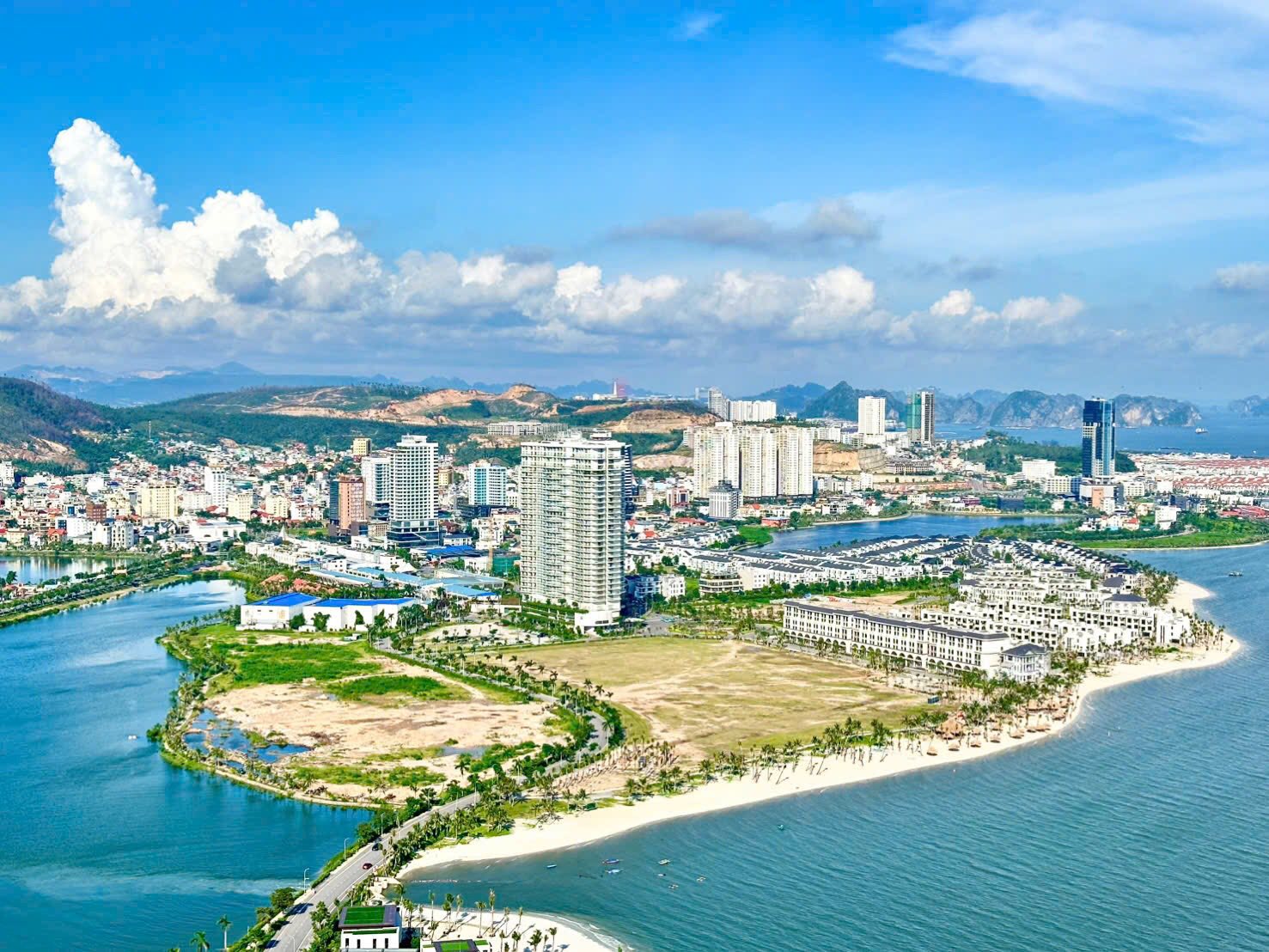 Aria Bay Hạ Long